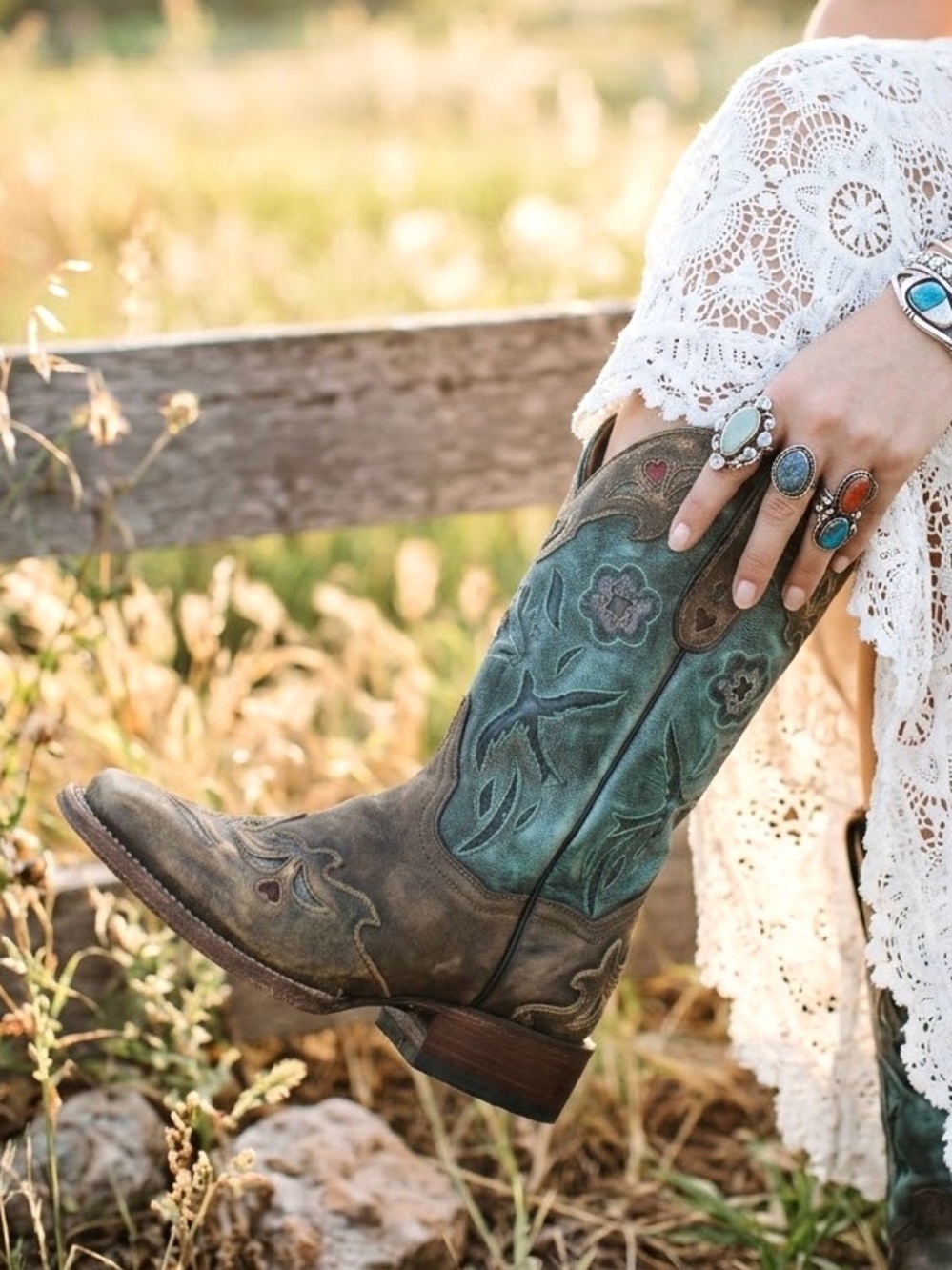 Dan Post Vintage Bluebird Floral Distressed Cowgirl Boots Size 6 Blue Brown